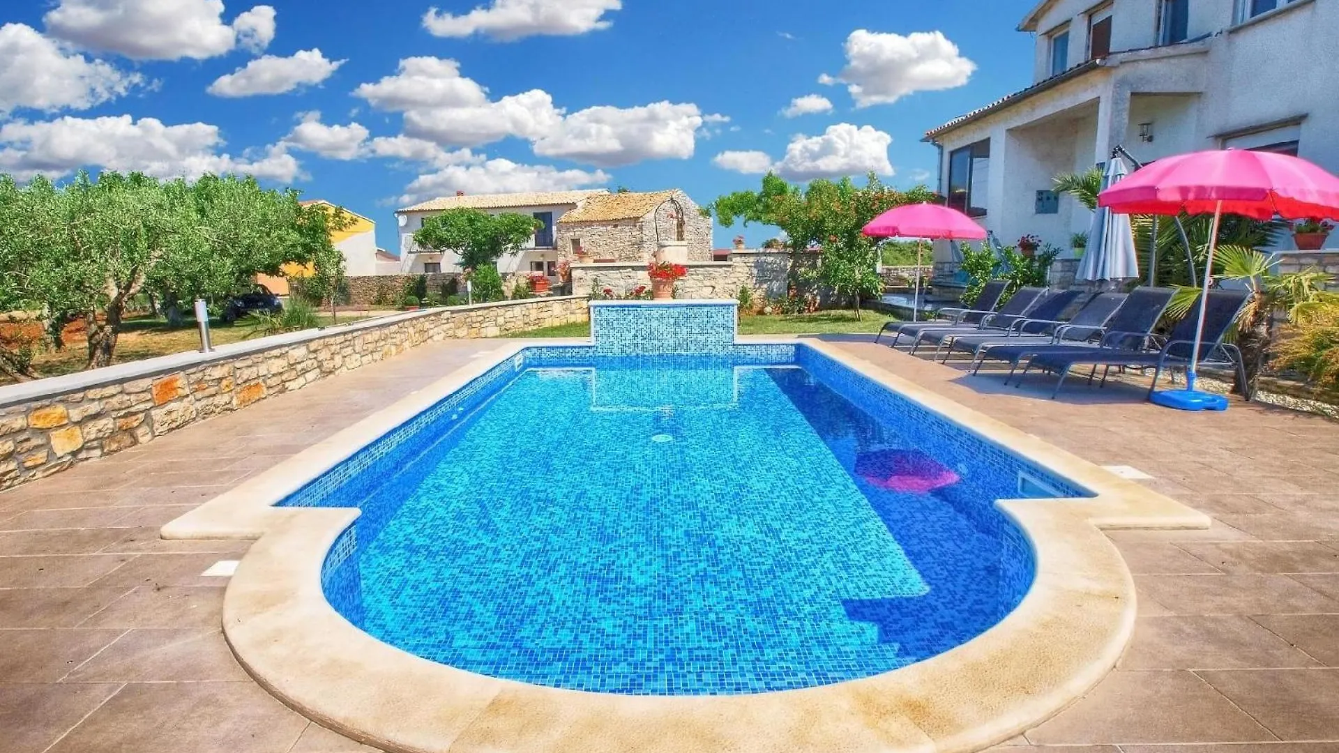 Ferienwohnung Fuer 8 Personen Ca 120 Qm In Galizana, Istrien Istrische Riviera