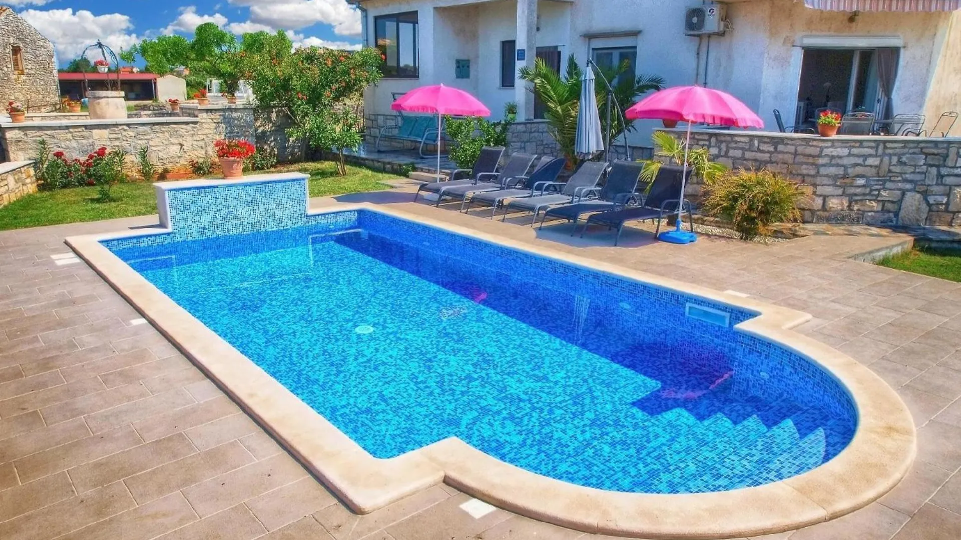 Ferienwohnung Fuer 8 Personen Ca 120 Qm In Galizana, Istrien Istrische Riviera Apartment
