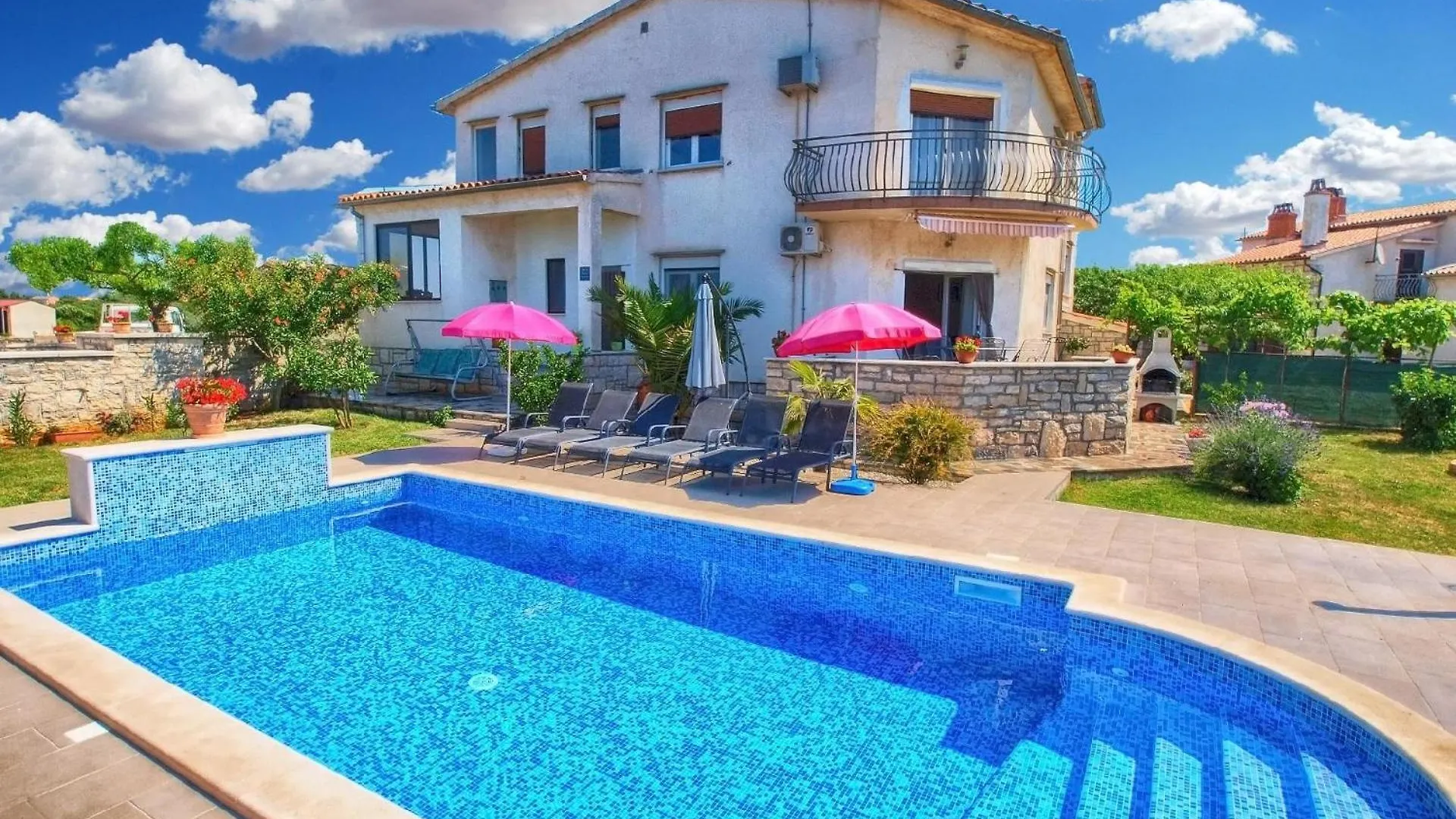Apartment Ferienwohnung Fuer 8 Personen Ca 120 Qm In Galizana, Istrien Istrische Riviera Croatia